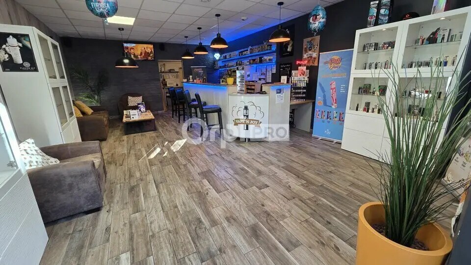 28 Avenue Alphonse Denis, Hyères à louer - Photo intérieure – Image 3 sur 6