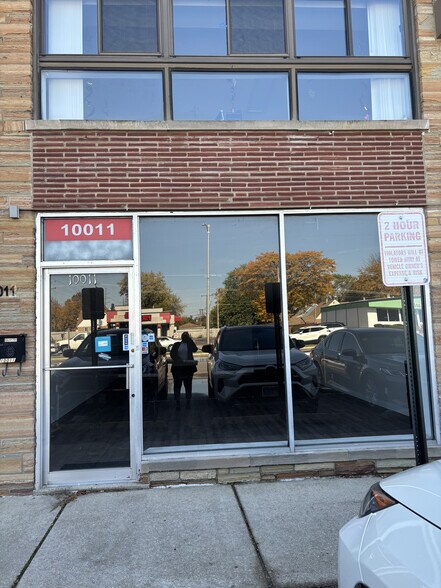 10005-10015 Grand Ave, Franklin Park, IL à louer - Photo de l’immeuble – Image 2 sur 5