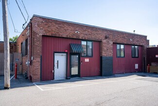 Plus de détails pour 6-8 Wadleigh Pl, South Boston, MA - Local d'activités à louer