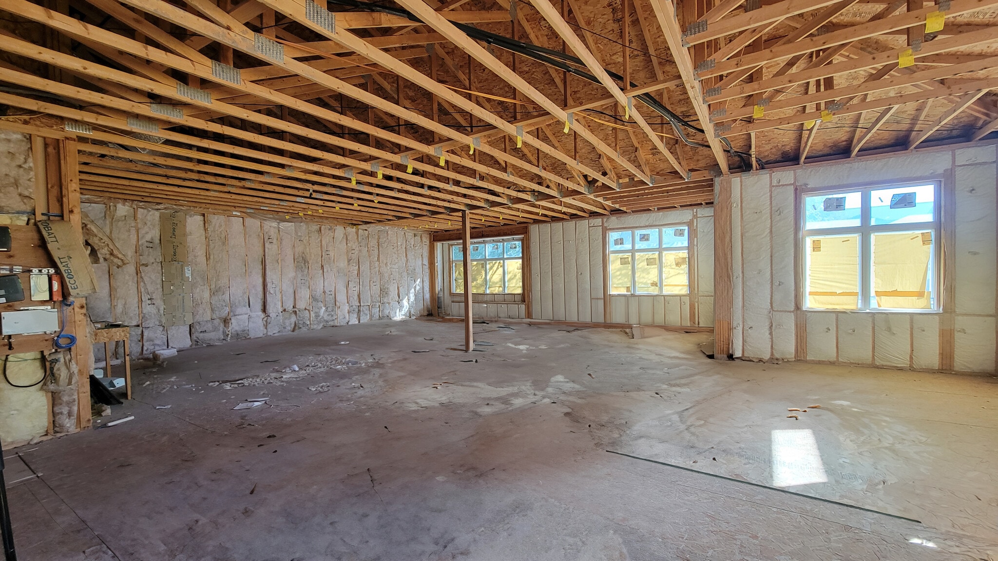 2207 W 1800 N, Clinton, UT à louer Photo de l’immeuble– Image 1 sur 2