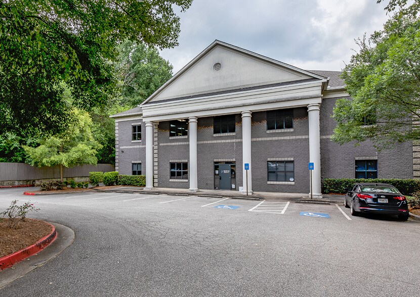 335 Roselane St NW, Marietta, GA à louer - Photo de l’immeuble – Image 3 sur 42