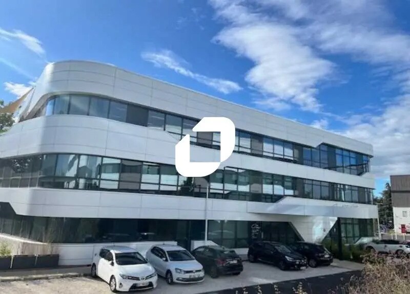 19 Rue Des Rosiéristes, Champagne-au-Mont-d'Or à louer - Photo de l’immeuble – Image 3 sur 8