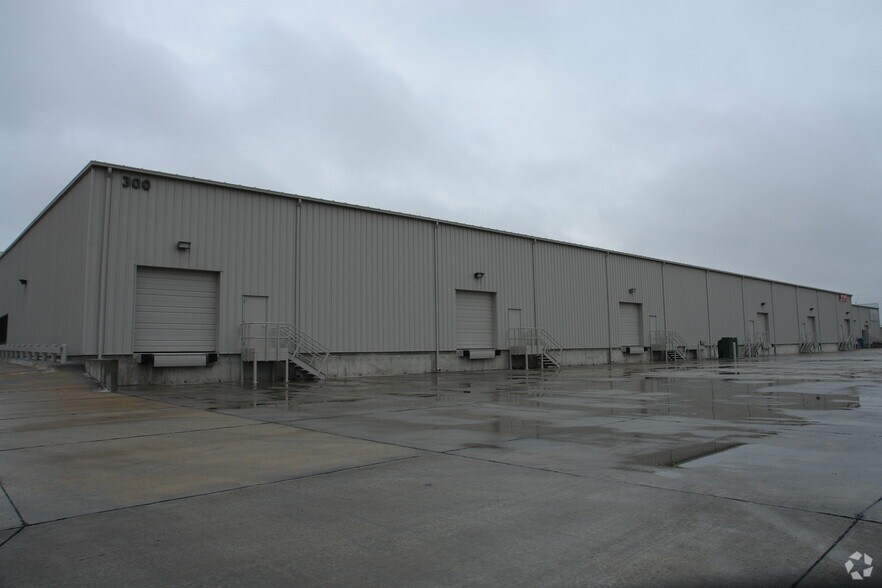 2333 S West St, Wichita, KS à vendre - Photo de l’immeuble – Image 3 sur 24