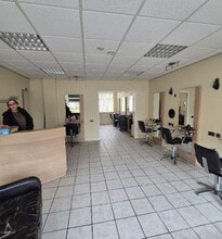 64 Coronation Rd, Liverpool à louer Photo intérieure– Image 1 sur 2