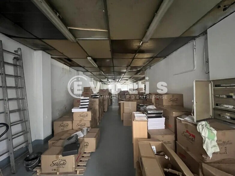 Industriel/Logistique dans Maisons-Alfort à vendre - Photo de l’immeuble – Image 2 sur 17