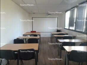 Bureau dans Cesson-Sévigné à vendre Photo intérieure– Image 2 sur 2