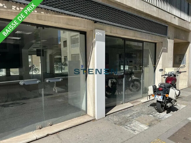 Plus de détails pour Local commercial à louer