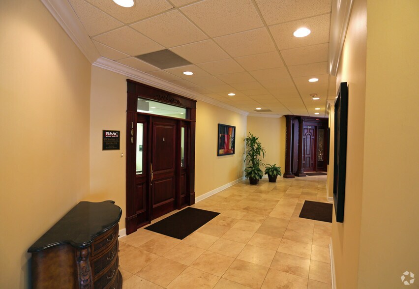 4401 W Kennedy Blvd, Tampa, FL à louer - Photo intérieure – Image 3 sur 37