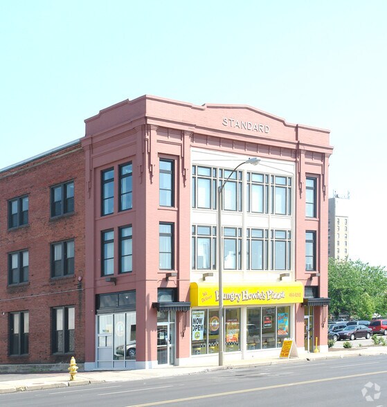 128 W 12th St, Erie, PA à vendre - Photo de l’immeuble – Image 3 sur 3