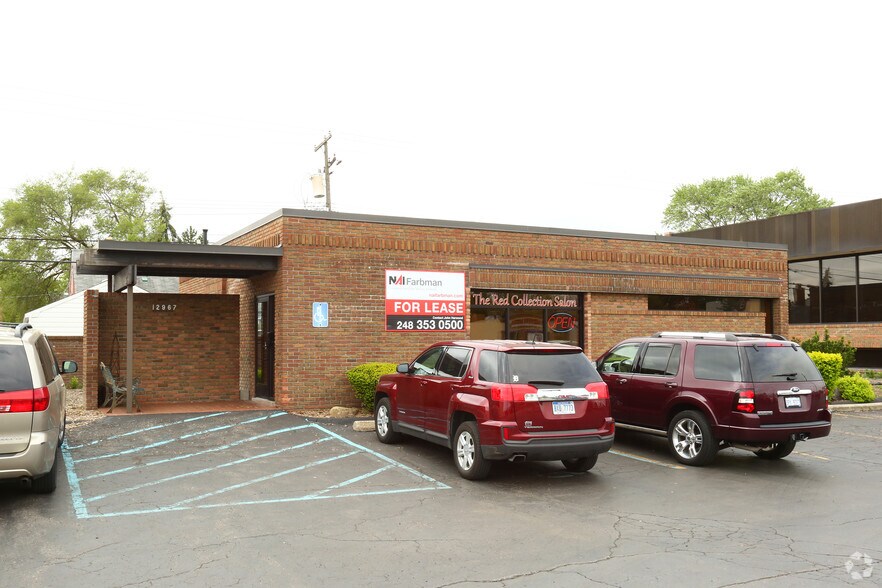 12967 Northline Rd, Southgate, MI à louer - Photo principale – Image 1 sur 3