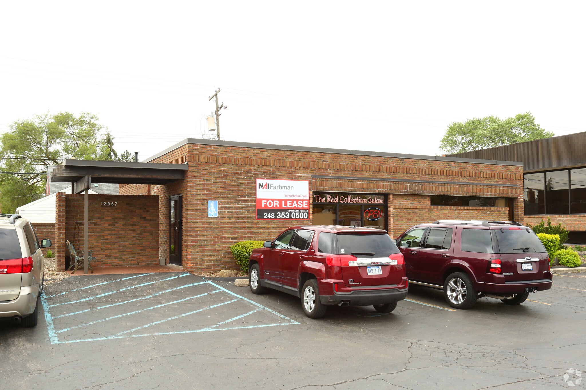 12967 Northline Rd, Southgate, MI à louer Photo principale– Image 1 sur 4