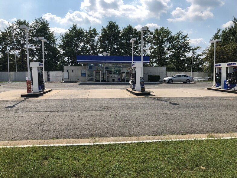 8250 Sudley Rd, Manassas, VA à louer - Photo de l’immeuble – Image 1 sur 4