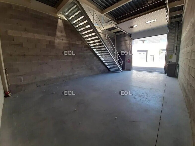 Local d’activités dans Valenton à louer - Photo intérieure – Image 3 sur 7