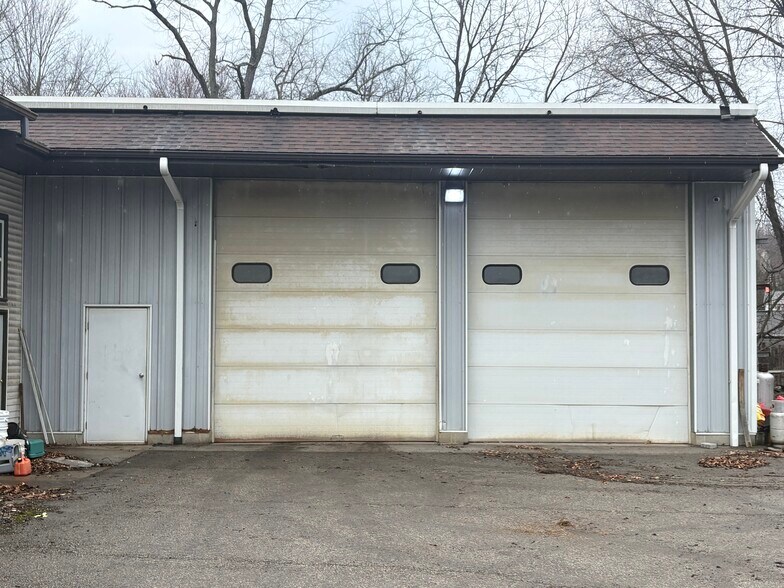 417 Meyers Ln, McDonald, PA à vendre - Photo de l’immeuble – Image 2 sur 7