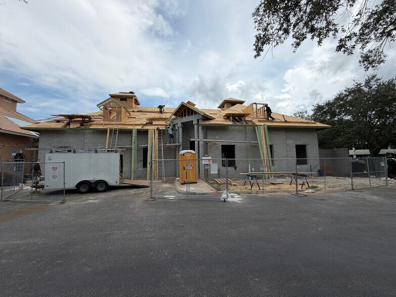1750 SW Health Pky, Naples, FL à vendre - Photo de l’immeuble – Image 3 sur 7