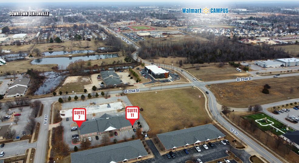 2307 SE B St, Bentonville, AR à louer - Photo de l’immeuble – Image 3 sur 16