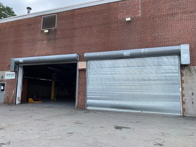 55 Lafayette Ave, North White Plains, NY à louer - Photo de l’immeuble – Image 3 sur 7