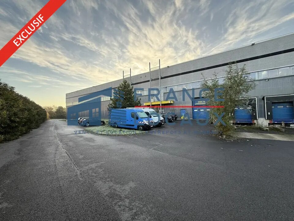 Local d’activités dans Stains à louer Photo de l’immeuble– Image 1 sur 12