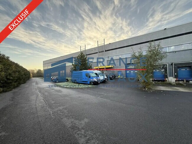 Plus de détails pour Bureau, Local d'activités à louer