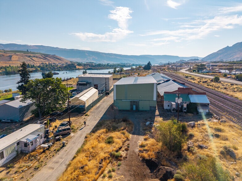 623 Goose Rock Ln, Malaga, WA à vendre - Aérien – Image 2 sur 27