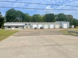 Plus de détails pour 1441 N Temple Dr, Diboll, TX - Local commercial à vendre