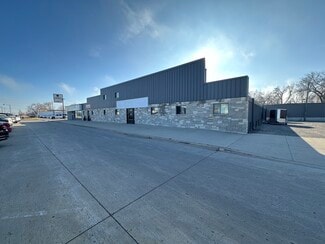 Plus de détails pour 205-209 Main Ave E, West Fargo, ND - Bureau à louer