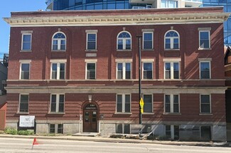 Plus de détails pour 10612 NW 97 Ave, Edmonton, AB - Logement à vendre