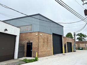 9960 Pacific Ave, Franklin Park, IL à louer Photo intérieure– Image 1 sur 6