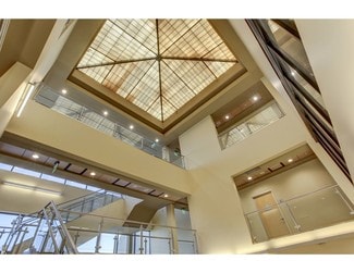 Plus de détails pour 155 N Riverview Dr, Anaheim, CA - Coworking à louer