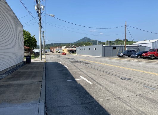 230 Island St, Kingsport, TN à vendre - Photo de l’immeuble – Image 2 sur 8