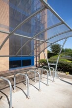 Woodlands, Bradley Stoke à louer Photo de l’immeuble– Image 2 sur 4