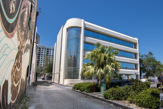 Plus de détails pour 696 N 1st Ave, Saint Petersburg, FL - Bureau à louer