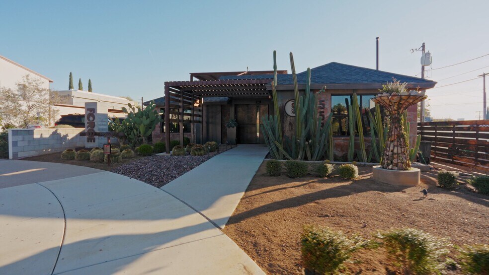 553 California Ave, Boulder City, NV à vendre - Vidéo sur l’annonce professionnelle – Image 2 sur 93