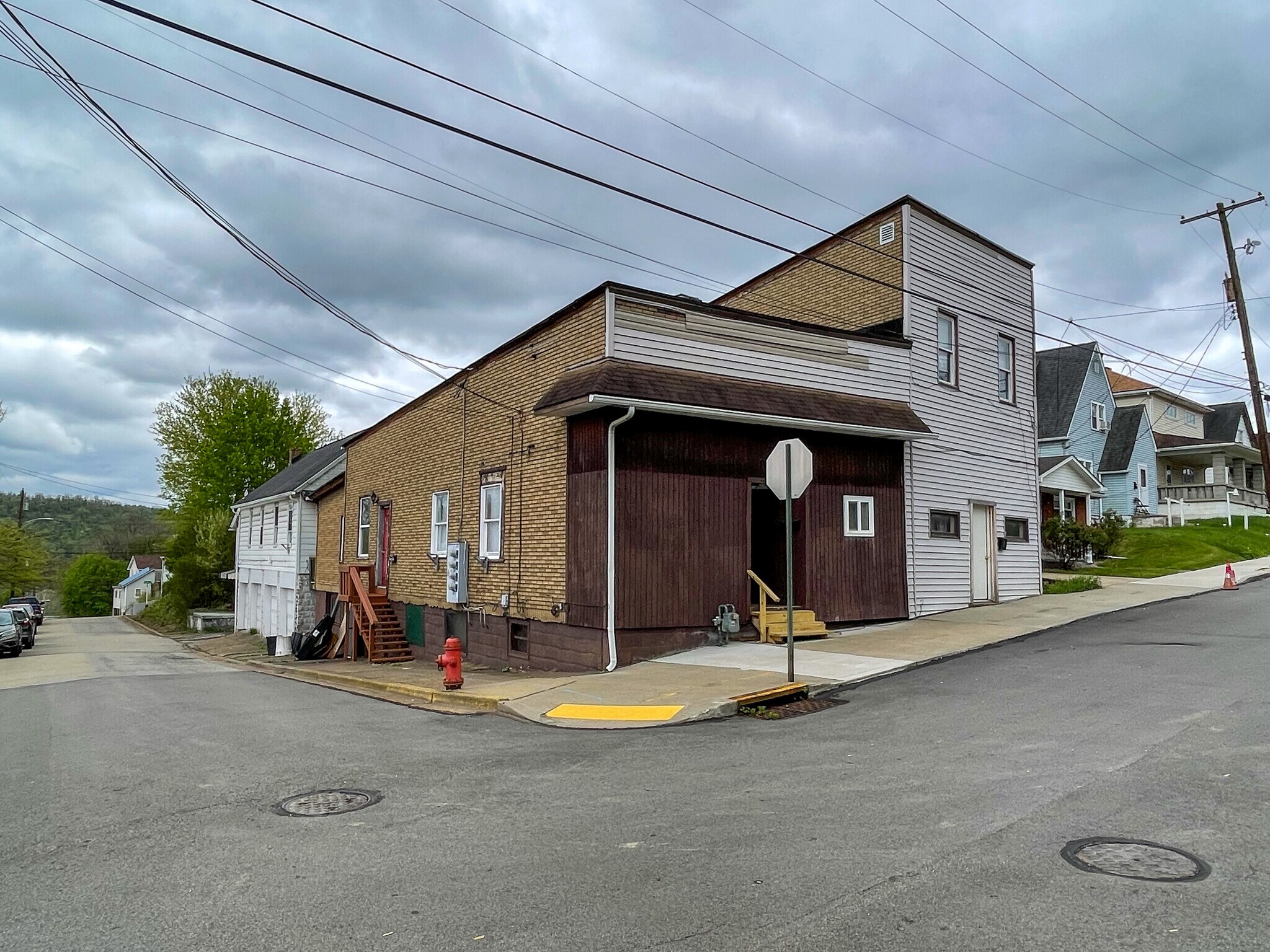 100 Modisette Ave, Donora, PA à vendre Photo principale– Image 1 sur 2