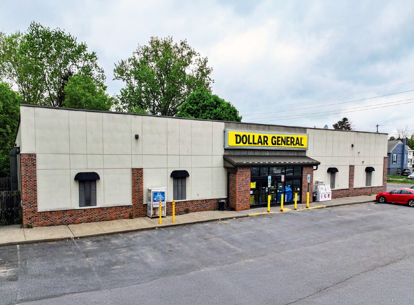 4989 S Catherine St, Plattsburgh, NY à vendre Photo principale– Image 1 sur 4