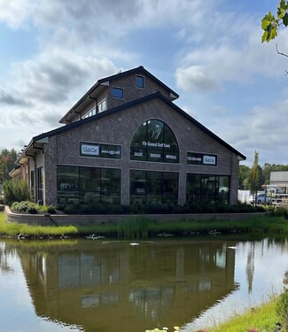 Plus de détails pour 281 Squankum Rd, Farmingdale, NJ - Local d’activités à vendre