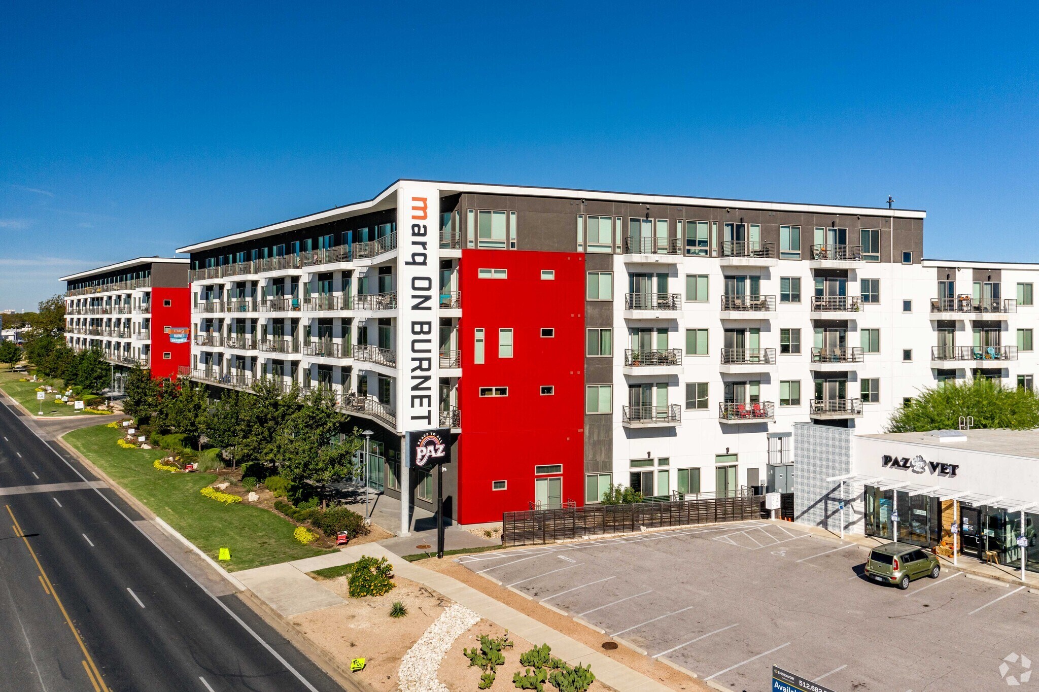 6701 Burnet Rd, Austin, TX à louer Photo de l’immeuble– Image 1 sur 6