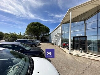 Plus de détails pour Local d'activités à louer