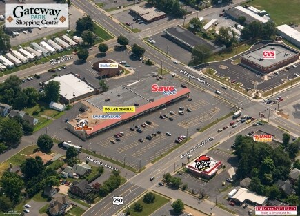 1301-1327 W Broad St, Waynesboro, VA à louer - Photo de l’immeuble – Image 2 sur 11