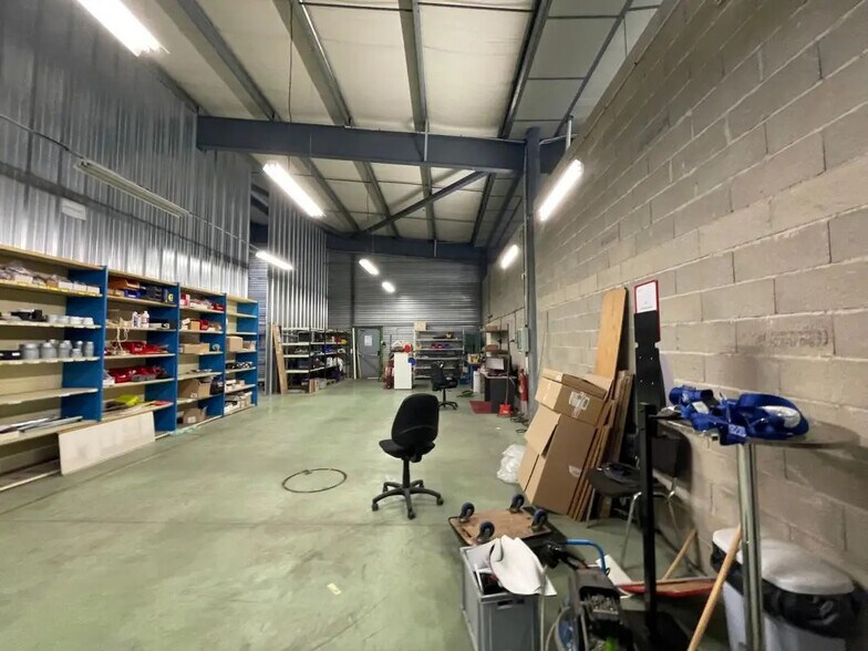 Bureau dans Trappes à louer - Photo intérieure – Image 3 sur 7