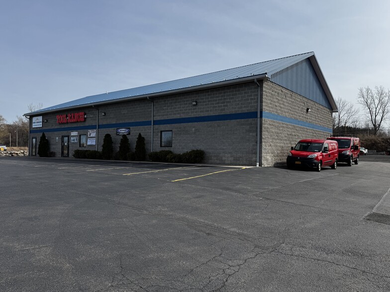 406 Rt-104, Ontario, NY à louer - Photo de l’immeuble – Image 3 sur 6