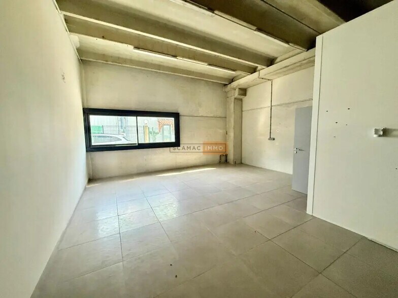 Industriel/Logistique dans Puget-sur-Argens à louer - Photo intérieure – Image 3 sur 12