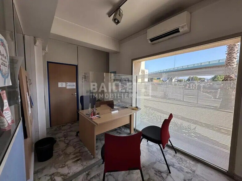 Bureau dans Antibes à vendre - Photo de l’immeuble – Image 3 sur 33