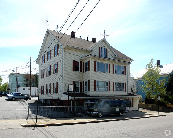 155-159 Rathbun St, Woonsocket, RI à vendre - Photo de l’immeuble – Image 2 sur 3