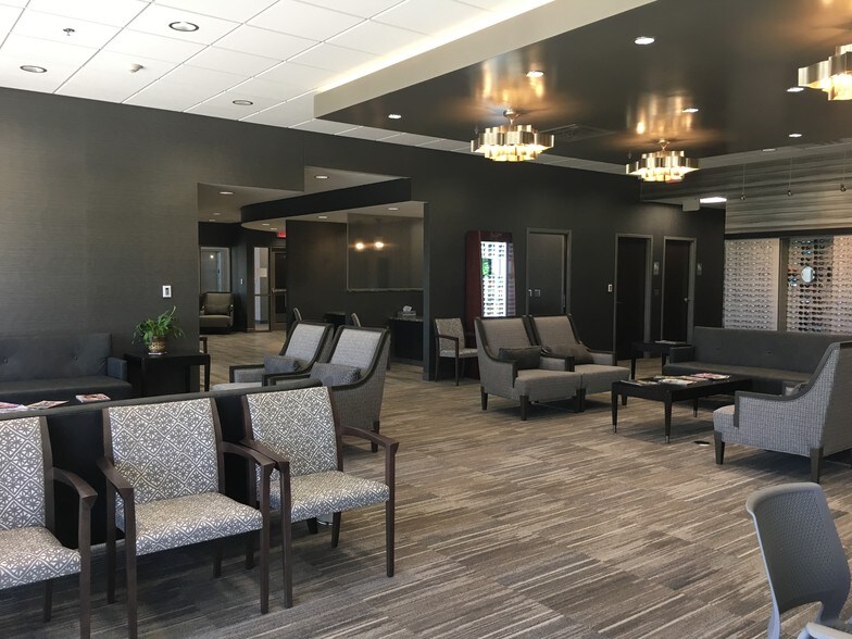 5500 Sergeant Rd, Sioux City, IA à louer - Hall d’entrée – Image 2 sur 5