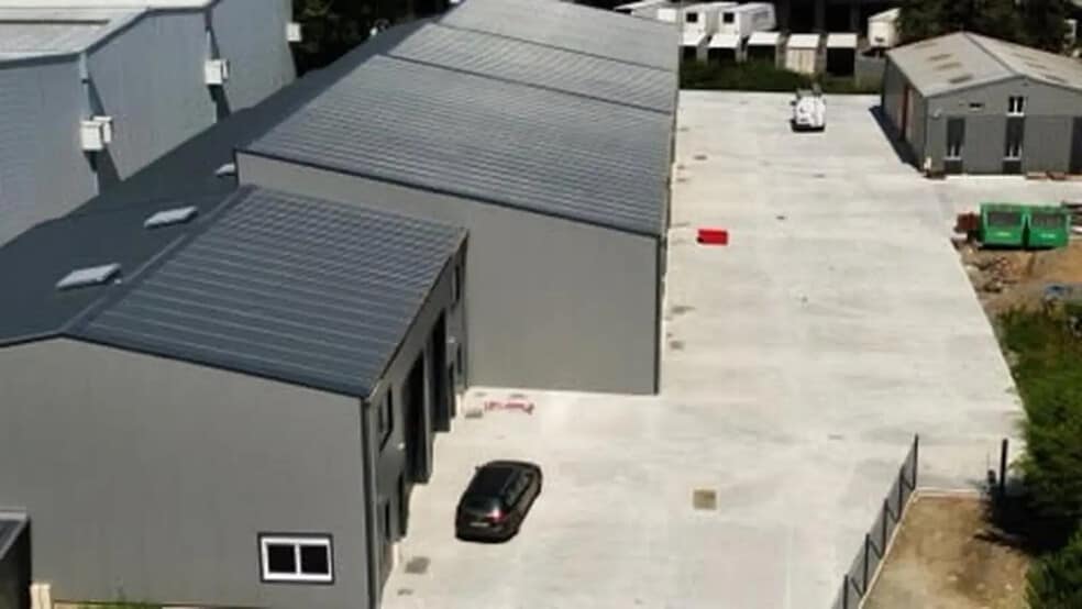 Local d’activités dans Thouaré-sur-Loire à louer - Photo de l’immeuble – Image 2 sur 8