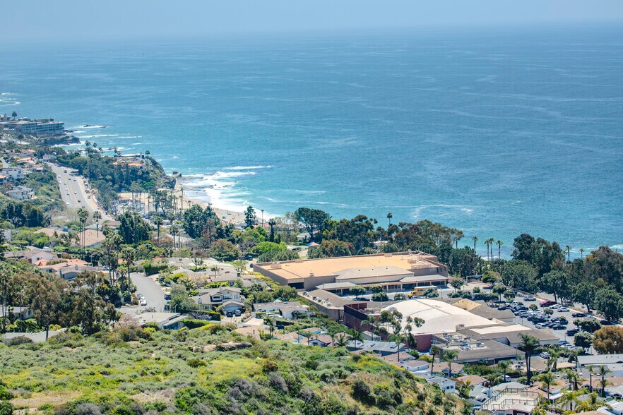 30922 Coast Hwy, Laguna Beach, CA à louer - Photo de l’immeuble – Image 3 sur 10