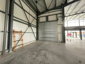 Industriel/Logistique dans Aigrefeuille-sur-Maine à vendre Photo intérieure– Image 2 sur 4