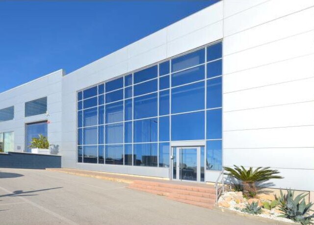 Industriel/Logistique dans Sitges, Barcelona à louer - Photo de l’immeuble – Image 1 sur 12
