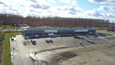 801 Ojibway Rd, Shelburne, ON à louer Aérien– Image 2 sur 5